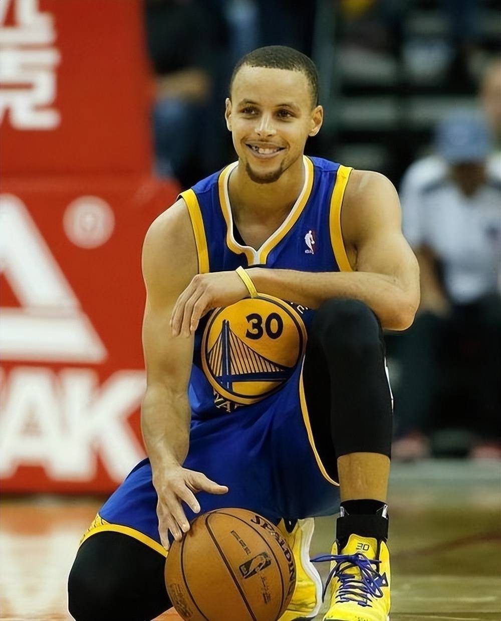 经纪人佣金 经纪人佣金